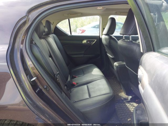 JTHKD5BH5E2203375 Lexus CT 200H