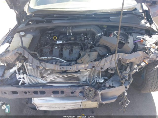 2016 FORD FOCUS RS WF0DP3TH3G4115739 Photo 9