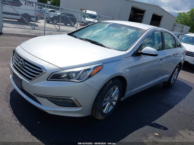 Hyundai SONATA SE 2015 5NPE24AF5FH054481 Image 2