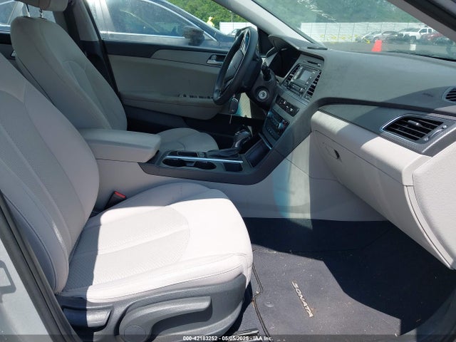Hyundai SONATA SE 2015 5NPE24AF5FH054481 Image 5