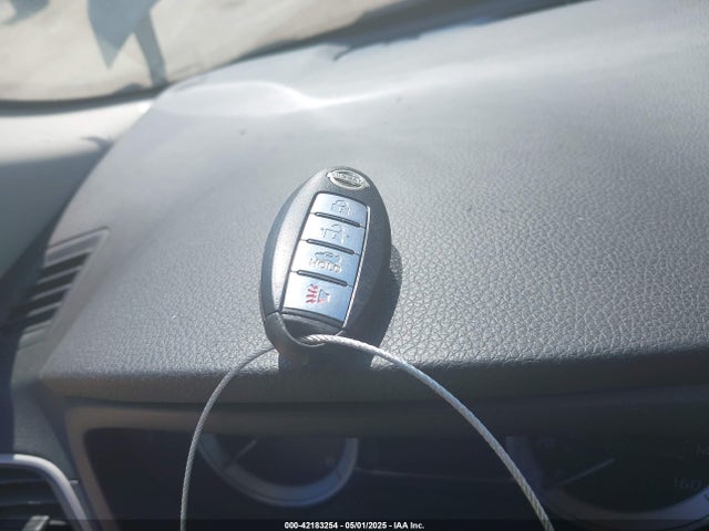 3N1AB7AP5EY286835 Nissan 2014
