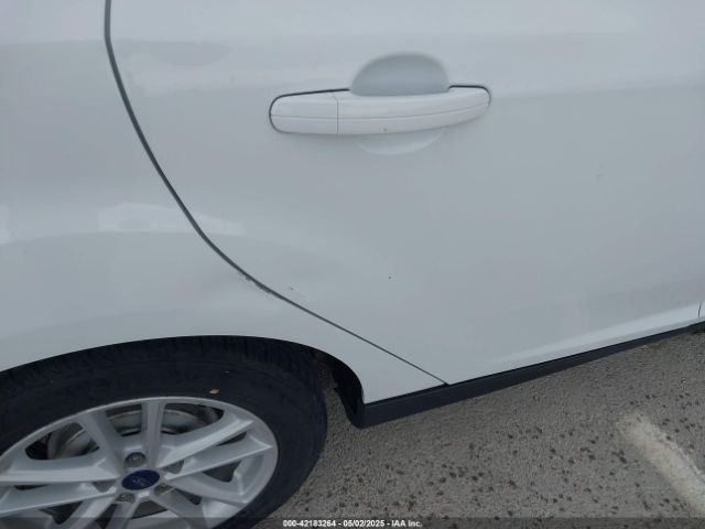 1FADP3K27HL225478 Ford FOCUS SE
