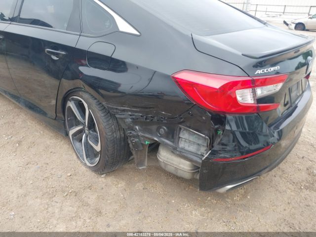 1HGCV1F46NA015698 Honda Accord Sport Special Edition