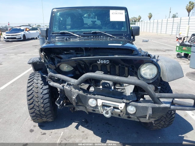 1C4BJWFG0EL246503 Jeep Wrangler Unlimited Rubicon