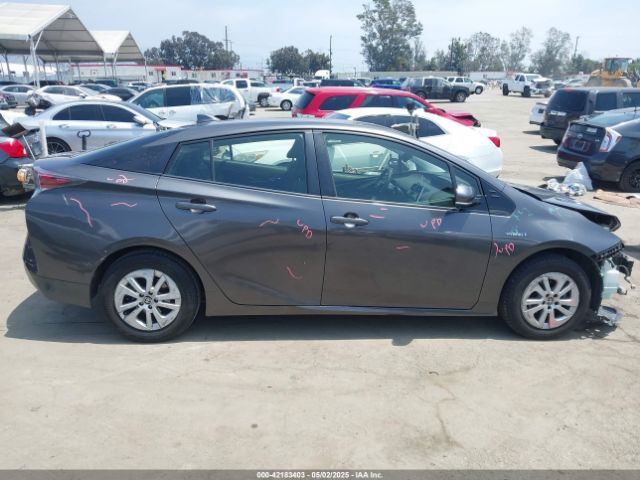 JTDKBRFU7H3570136 Toyota Prius Two