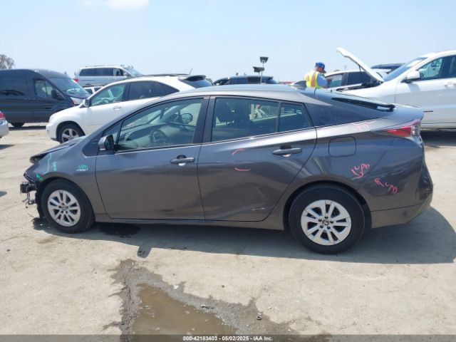 JTDKBRFU7H3570136 Toyota Prius Two