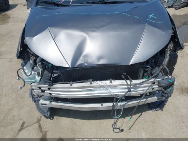 JTDKBRFU7H3570136 Toyota Prius Two