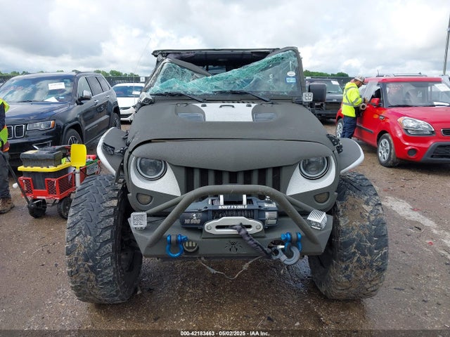 1C4BJWDGXGL155342 Jeep Wrangler Unlimited Sport