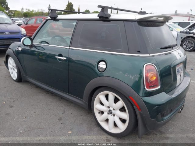 2009 MINI COOPER S WMWMF735X9TT94065 Photo 2