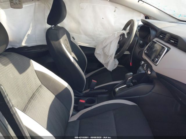 3N1CN8EV0ML815652 Nissan Versa Sv Xtronic Cvt