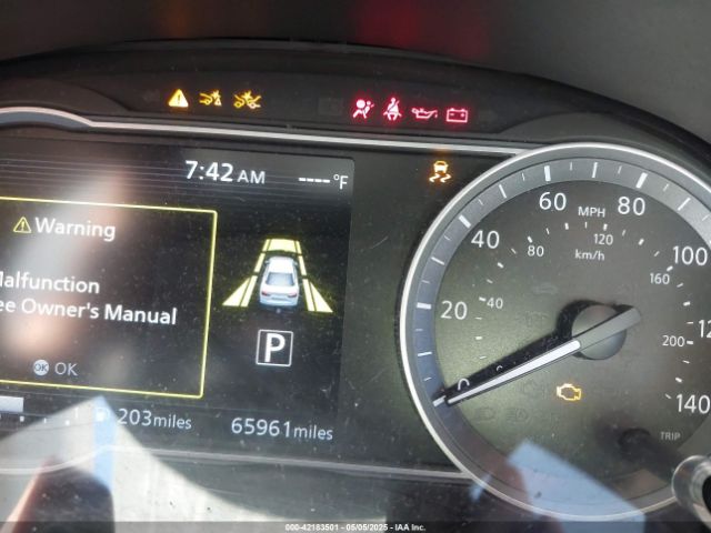 3N1CN8EV0ML815652 Nissan Versa Sv Xtronic Cvt