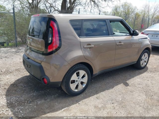KNDJN2A25F7175684 KIA Soul
