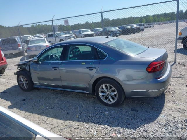 1VWAT7A35HC060649 Volkswagen Passat 1.8t S