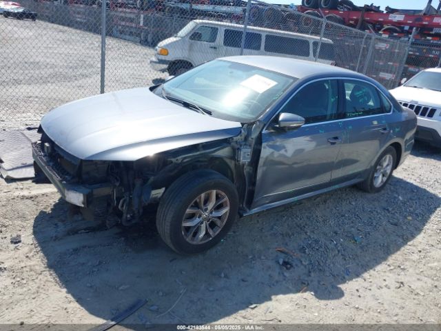 2017 VOLKSWAGEN PASSAT 1VWAT7A35HC060649 Photo 1
