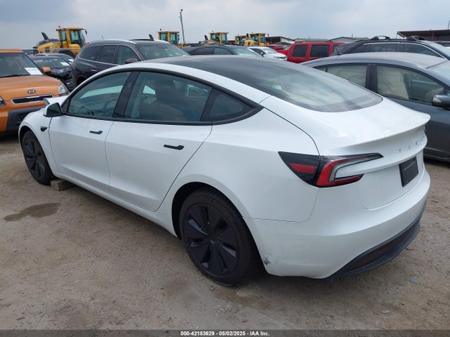2025 TESLA MODEL 3 5YJ3E1EA3SF987428 Photo 2