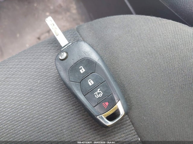 1G1BC5SM8H7235853 Chevrolet Cruze Ls Auto