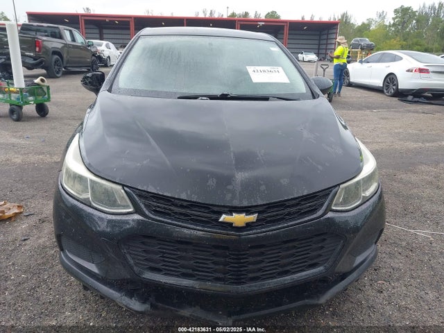 1G1BC5SM8H7235853 Chevrolet Cruze Ls Auto