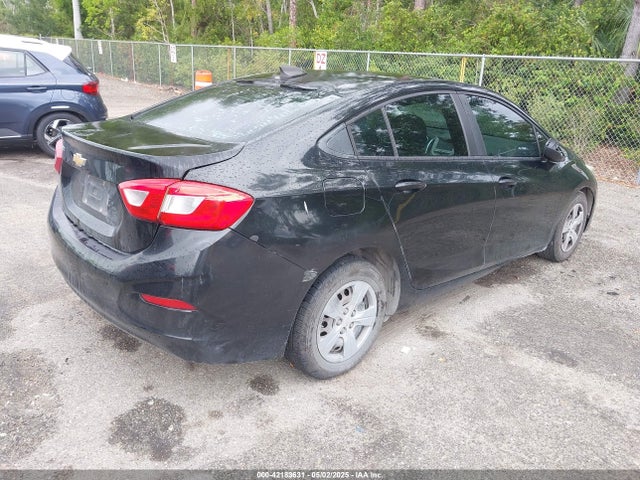 1G1BC5SM8H7235853 Chevrolet Cruze Ls Auto