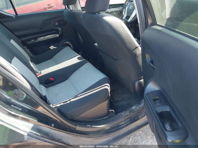 JTDKDTB37G1124535 Toyota Prius C Two