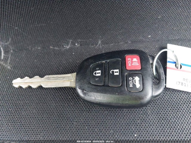 2T1BURHEXKC185698 Toyota COROLLA LE