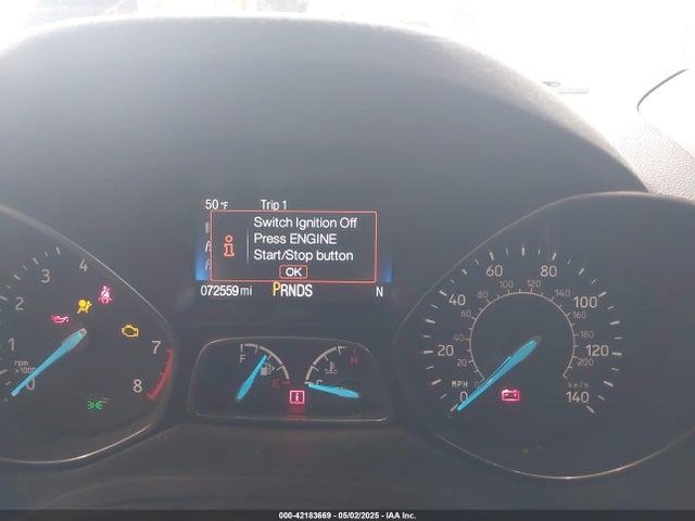 1FMCU9HD5KUB88860 Ford ESCAPE SEL
