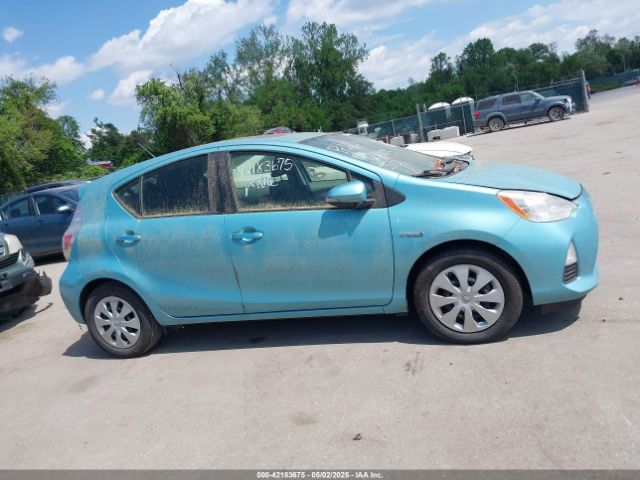 JTDKDTB30E1077183 Toyota Prius C Three