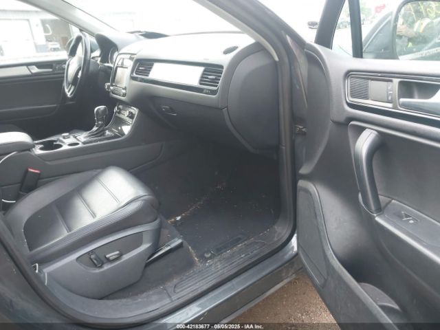 2014 VOLKSWAGEN TOUAREG WVGEF9BP6ED007632 Photo 4