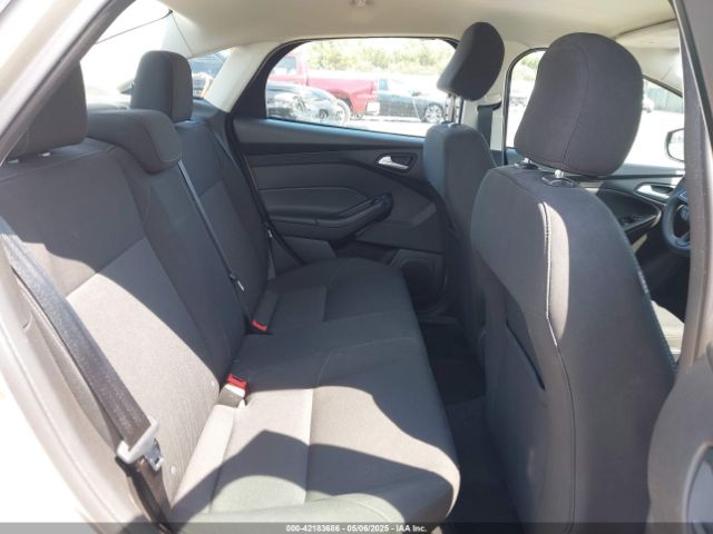 1FADP3F29HL229459 Ford FOCUS SE