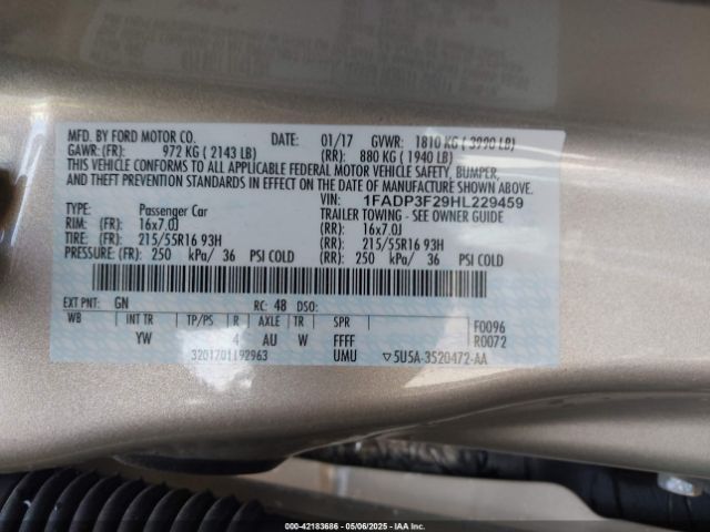 1FADP3F29HL229459 Ford FOCUS SE
