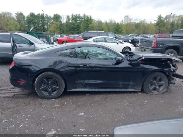 1FA6P8AM3H5322125 Ford Mustang V6