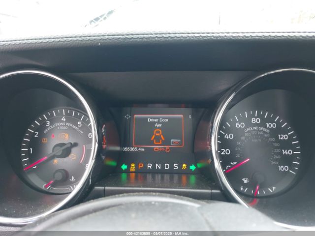 1FA6P8AM3H5322125 Ford Mustang V6