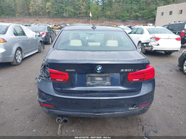 WBA8D9C56HK677926 BMW 330i Xdrive