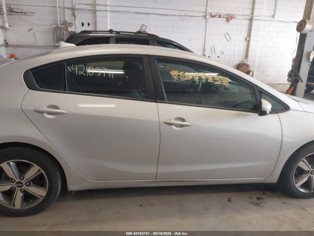 3KPFL4A78JE257324 KIA FORTE LX