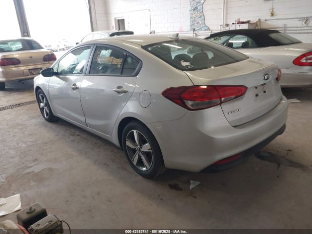 3KPFL4A78JE257324 KIA FORTE LX