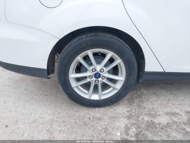 1FADP3F2XHL291050 Ford FOCUS SE