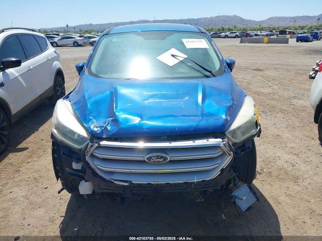1FMCU0GD4HUA39250 Ford ESCAPE SE