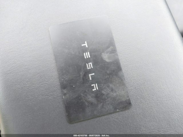 2021 TESLA MODEL Y 5YJYGDEE0MF233524 Photo 10