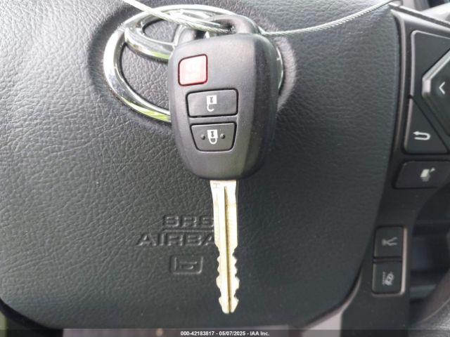 5TFAX5GN6JX110350 Toyota Tacoma Sr