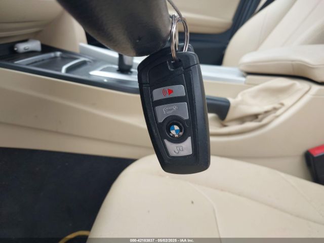 WBA8E1G53JNU90270 BMW 320i