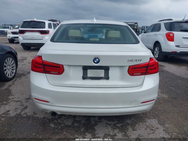 WBA8E1G53JNU90270 BMW 320i