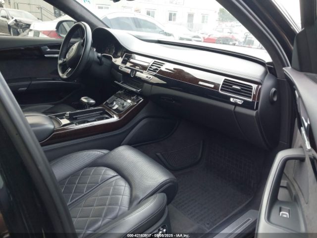 2017 AUDI A8 L WAU43AFD0HN019412 Photo 4