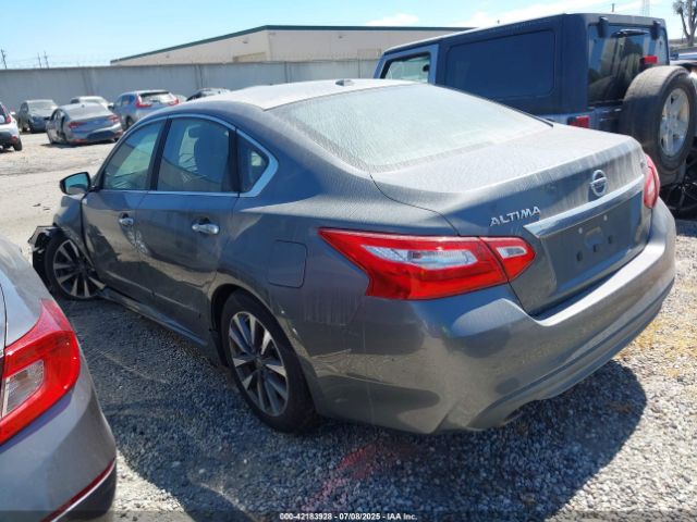 2017 NISSAN ALTIMA 1N4AL3APXHC167085 Photo 2
