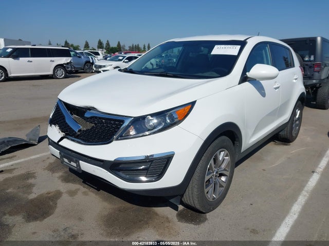 KNDPB3AC9F7715443 KIA Sportage Lx