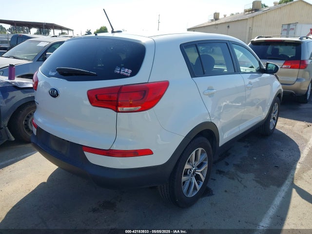 KNDPB3AC9F7715443 KIA Sportage Lx