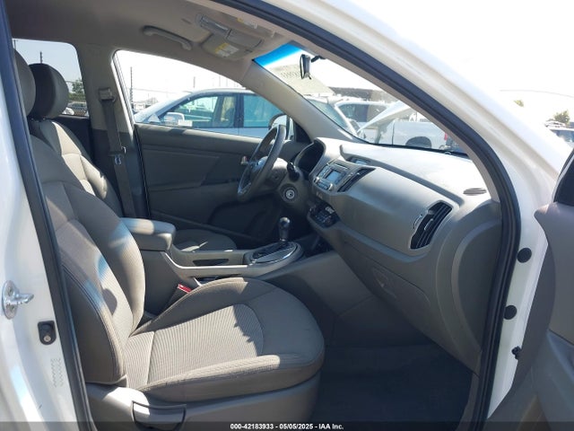 KNDPB3AC9F7715443 KIA Sportage Lx