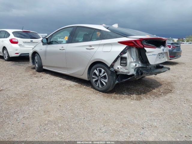 2017 TOYOTA PRIUS PRIME JTDKARFP3H3062937 Photo 2