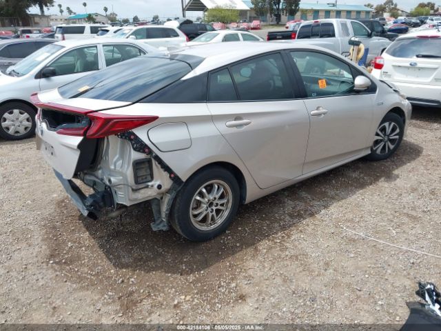 2017 TOYOTA PRIUS PRIME JTDKARFP3H3062937 Photo 3