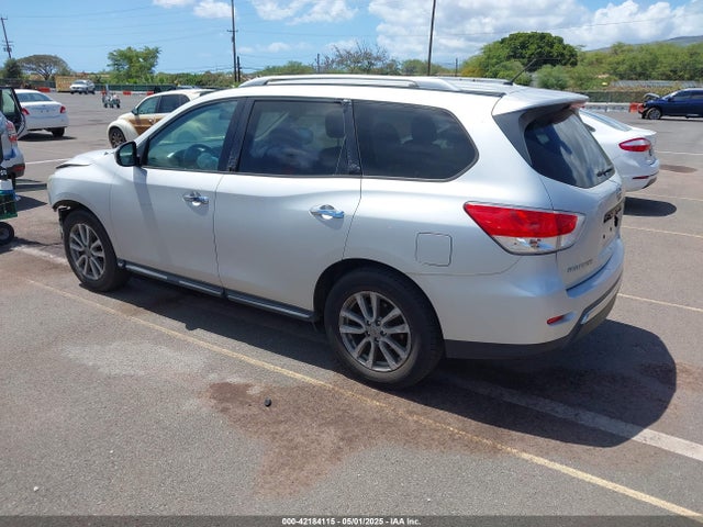 5N1AR2MN9GC615324 Nissan Pathfinder S