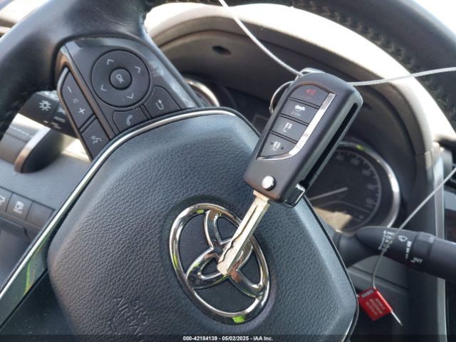 4T1B11HK8KU780550 Toyota CAMRY SE