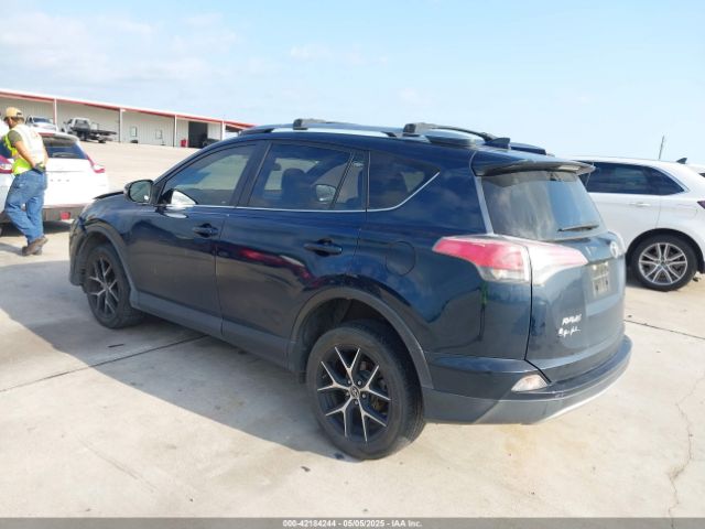 2017 TOYOTA RAV4 JTMNFREV3HJ120765 Photo 2